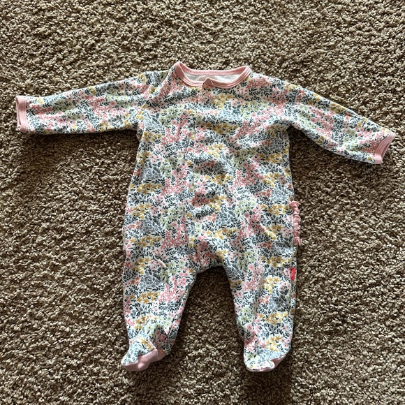 Magnetic Me Other - Magnetic Me Sleeper